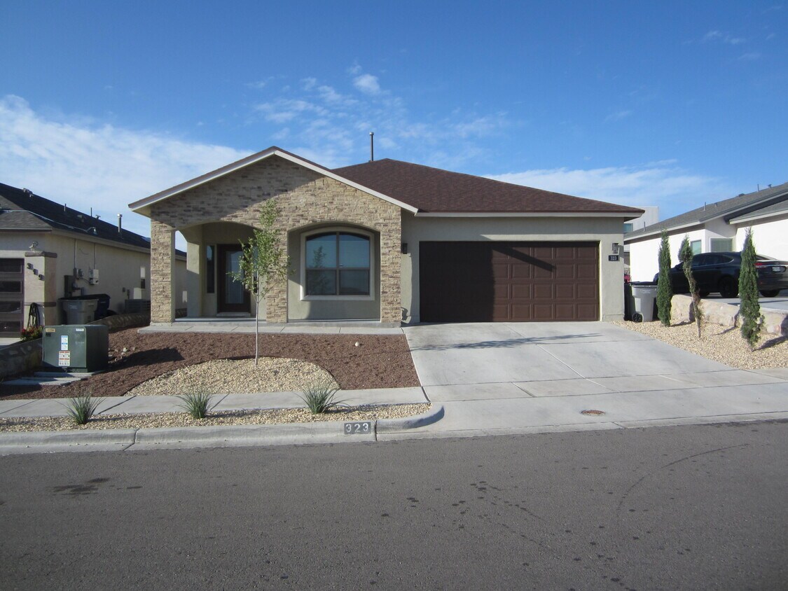 323 Malta St, El Paso, TX 79932 House for Rent in El Paso, TX