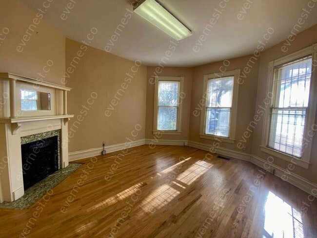 Building Photo - 1911 McCallie Ave