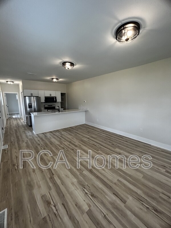 Foto del edificio - 3453 E 26th St