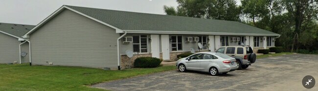 Building Photo - 811 Covey Ln