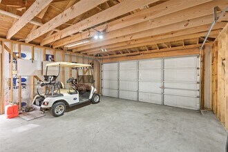 Building Photo - 117 E Park Dr