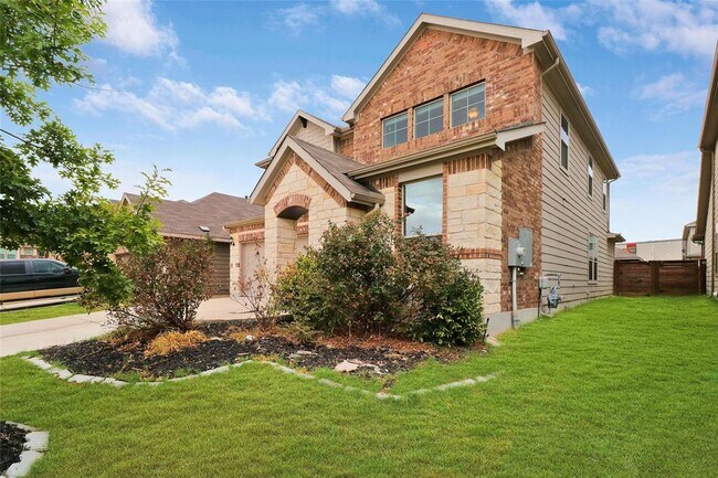 Building Photo - 9805 Quercia Dr