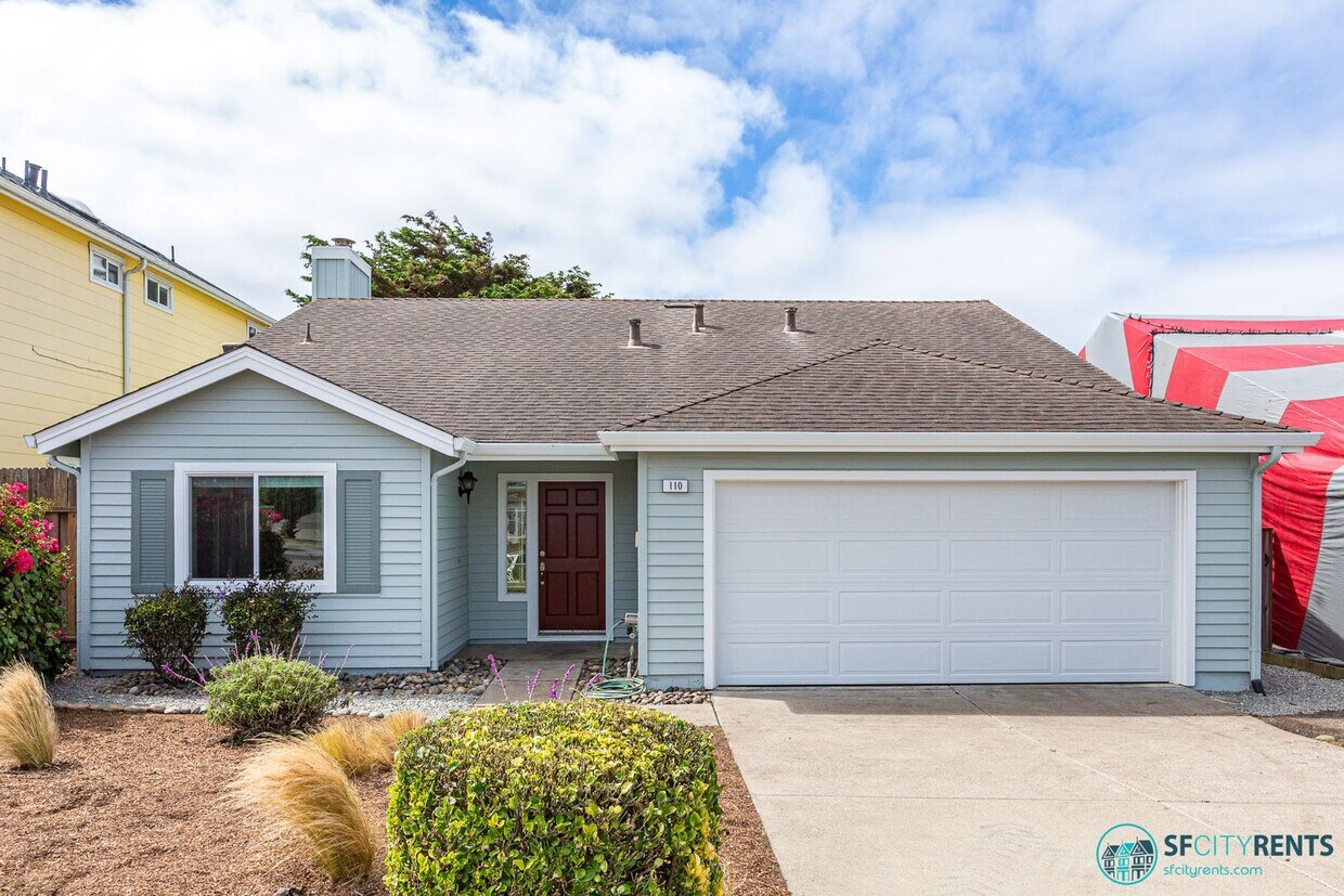 Foto principal - Pacifica: Newly Renovated Single Family Ho...