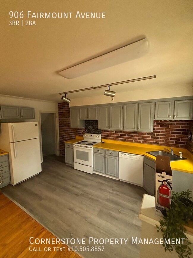 Foto del edificio - 906 Fairmount Ave