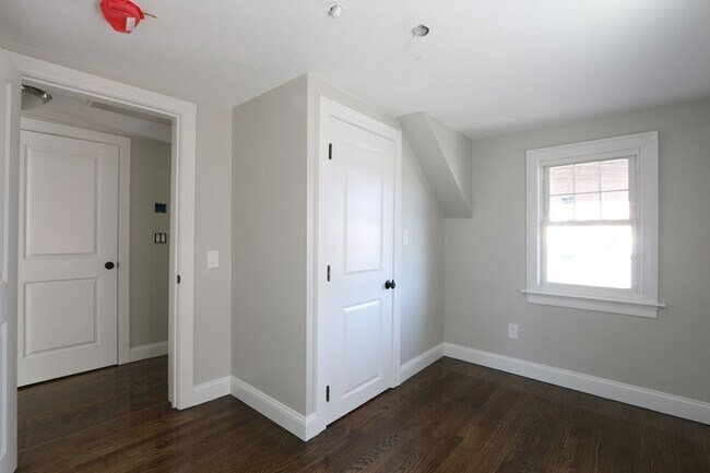 Building Photo - 43 Derby St