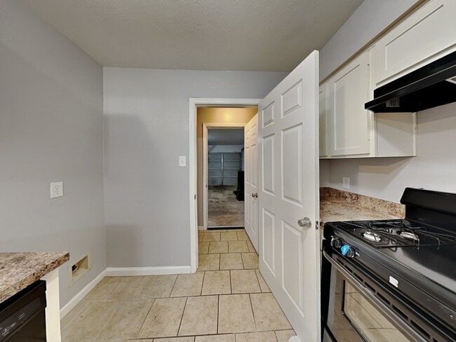 Building Photo - Very Nice Home!!!