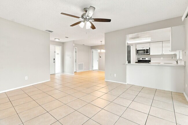 Foto del edificio - 948 16th Ln