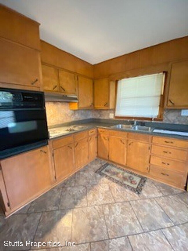 Building Photo - 3 br, 1.5 bath House - 2306 Belview Road