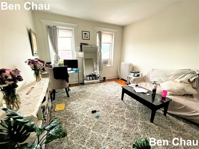 Building Photo - 1304 Commonwealth Ave