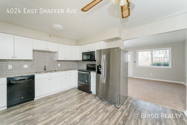 Building Photo - $300 Security deposit and Free November Re...