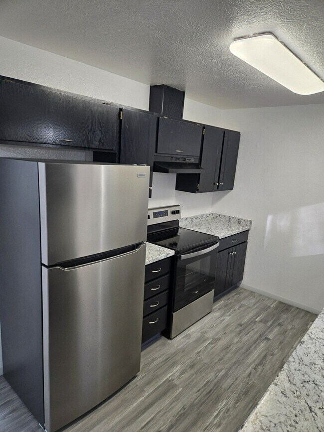 Building Photo - 2605 Quiet Cir