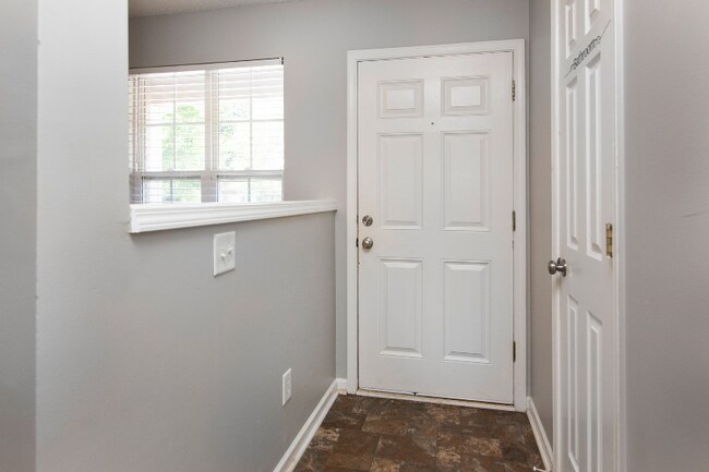 Building Photo - 5646 Kimmerly Woods Dr