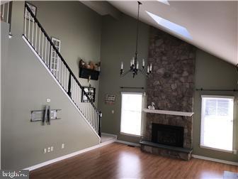 Foto del edificio - 3 Hanson Ln