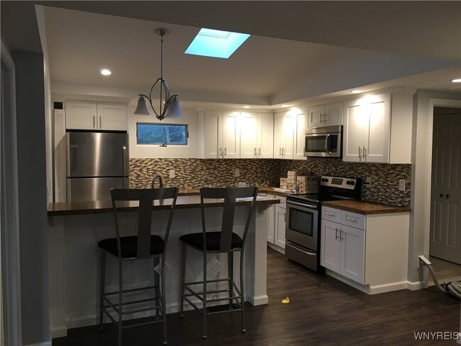 Building Photo - 791 Campbell Blvd