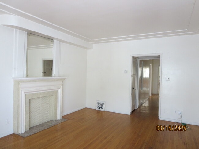 Sala de estar - 5640 W 6th St