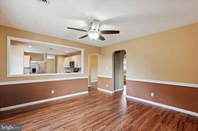 Building Photo - 5421 Vera Cruz Rd