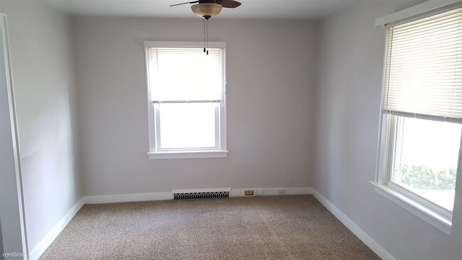 Foto del edificio - 1322 E North St