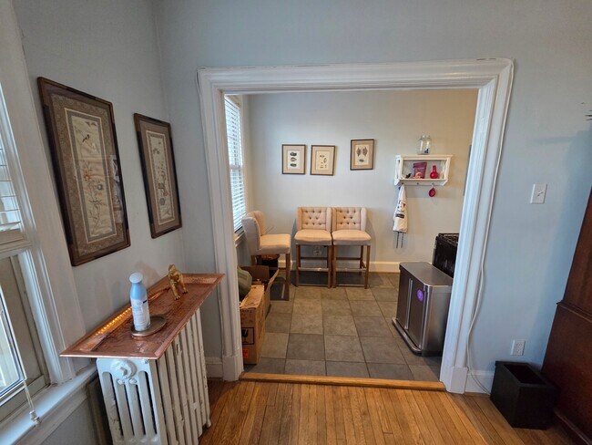 Foto del edificio - 3010 Wisconsin Ave NW