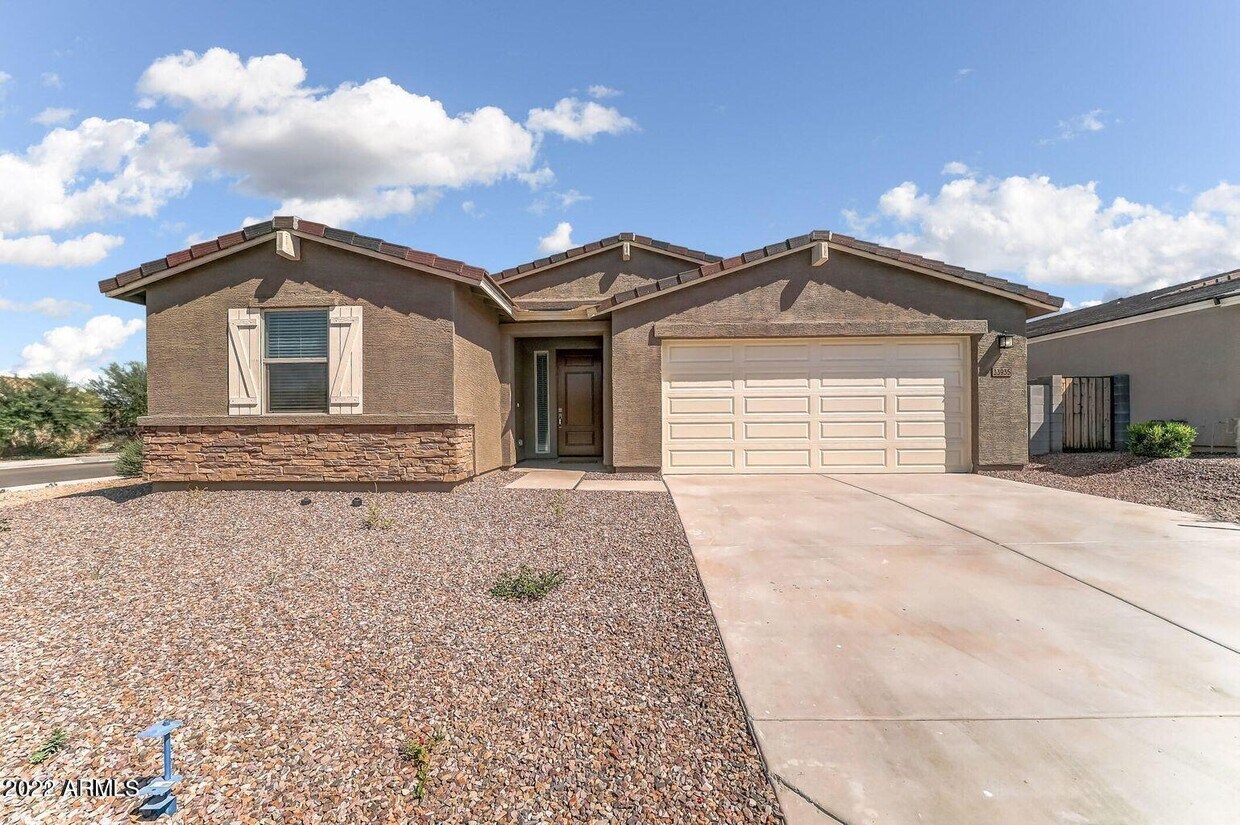 Primary Photo - 33935 N Desert Star Dr