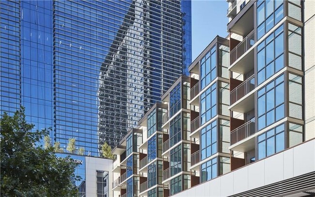 Foto del edificio - 2322 N Akard St