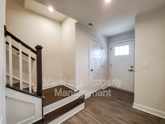 Building Photo - 113 Rollins Ave