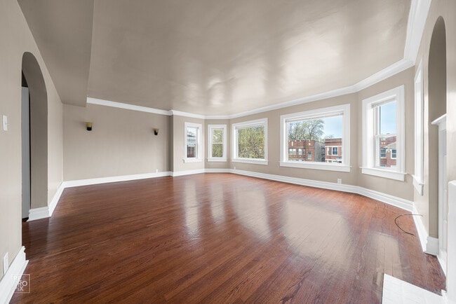 Foto del edificio - 7751 S Saginaw Ave