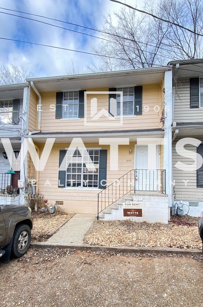 Building Photo - 1732 14th Terrace S