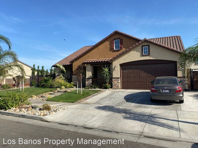 Foto del edificio - 4 br, 2.5 bath House - 2493 N Rock Creek D...