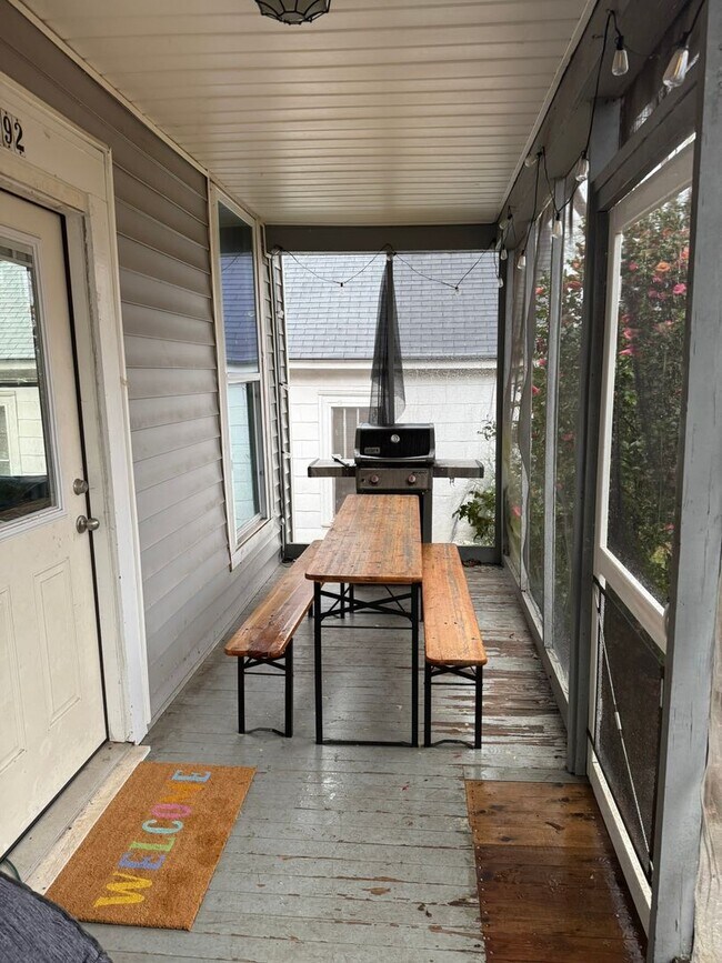 Photo - Awesome 3 Bed Close to Campus House