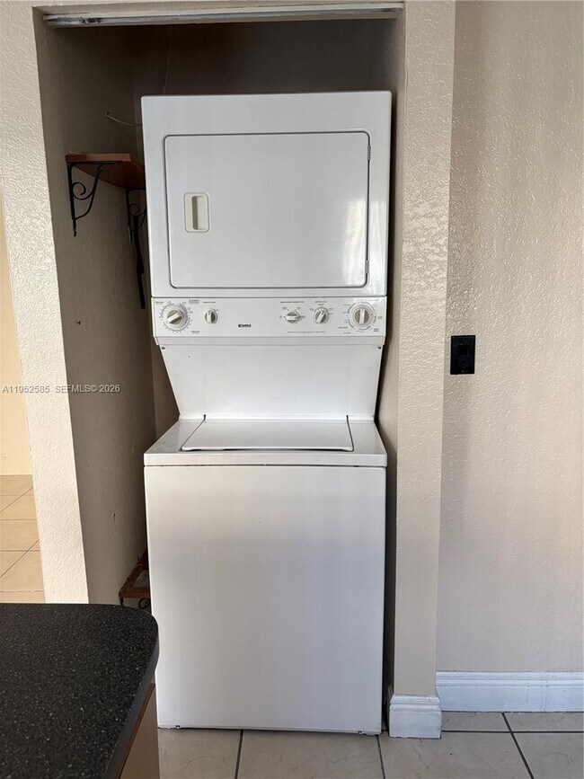 Foto del edificio - 8771 NW 106th Ln