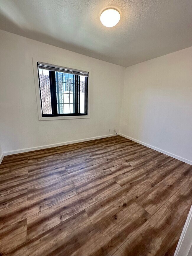 Main Bedroom Space - 1012 Chestnut St