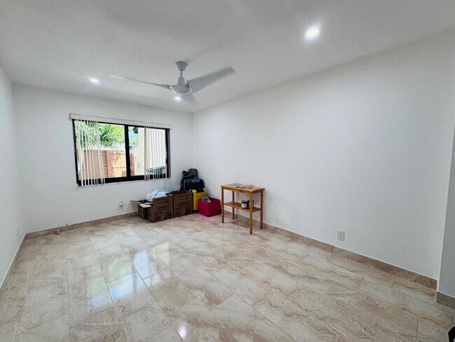 Foto del edificio - 4918 Alder Dr