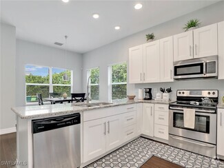 Building Photo - 3037 Lunar St
