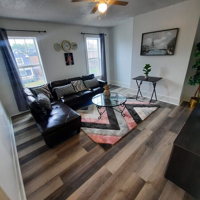 Foto del edificio - 754 Sullivant Ave
