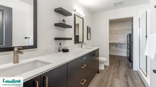 Foto del edificio - 221 Main St N