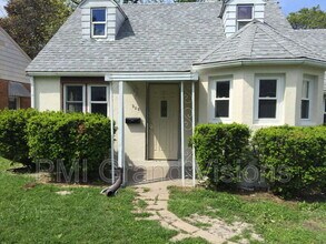Building Photo - 328 E Kellar Ln