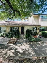 Building Photo - 7123 Thrush View Ln
