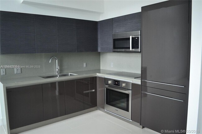 Foto del edificio - 1080 Brickell Ave