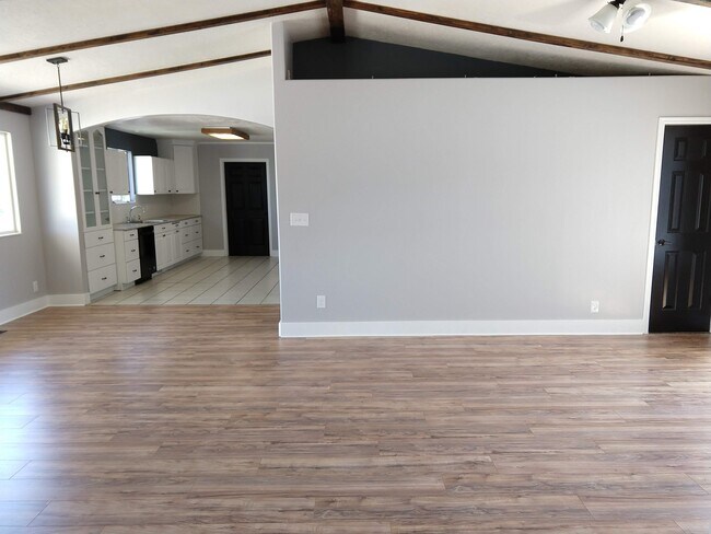Building Photo - 14659 S 1690 W