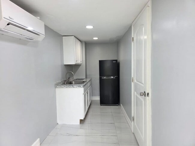 Foto del edificio - 6241 SW 17th St