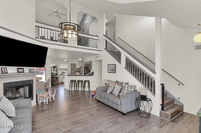 Building Photo - 7125 Golden Hawk Dr