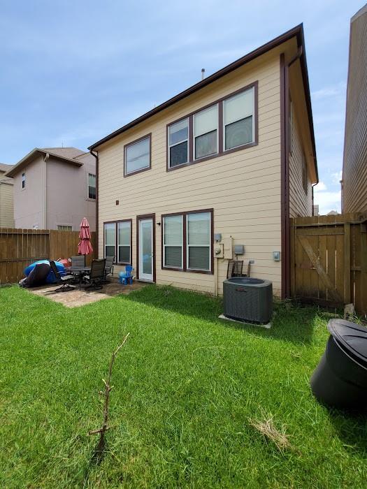 Foto del edificio - 11014 Sherwood Ridge Dr