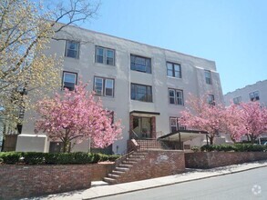 Building Photo - 198 Allston St