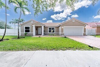 Building Photo - 1840 SW 135th Way