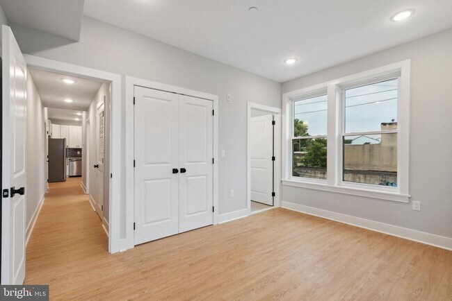 Foto del edificio - 2454 N 2nd St