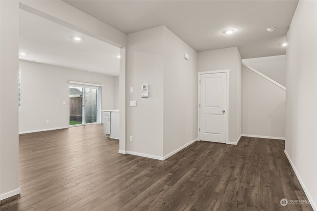 Building Photo - 1478 SW Pendleton Way