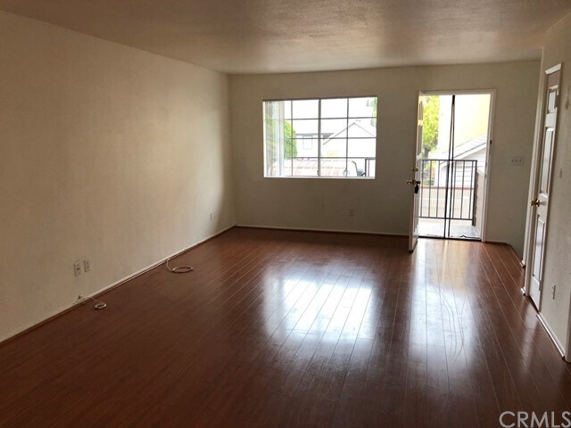 Building Photo - 157 Diamond St