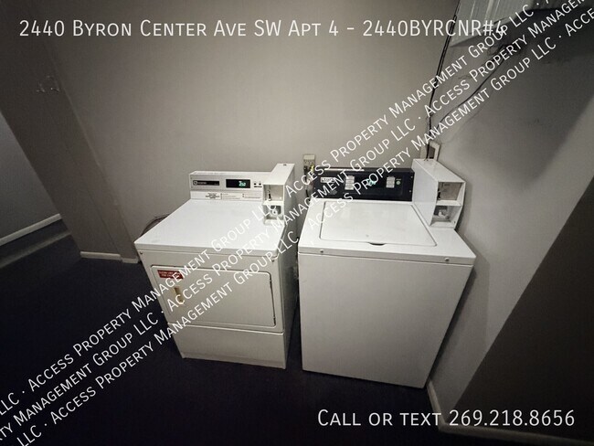 Foto del edificio - 2440 Byron Center Ave SW