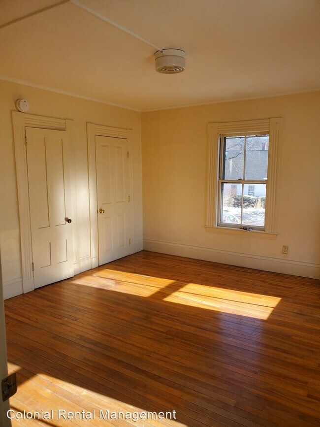 Building Photo - 4 br, 1.5 bath House - 38 Spring Spring 38