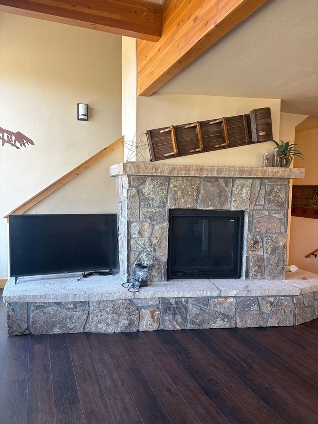 Foto principal - Beautiful Furnished Townhome with infared ...